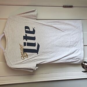 Tee Luv MENS sz small Miller Lite tshirt.